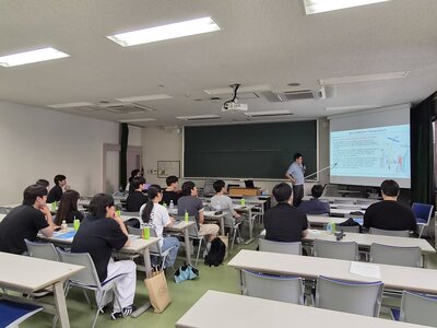 仁川大_講義.jpg
