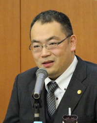 菅原弁護士２.png