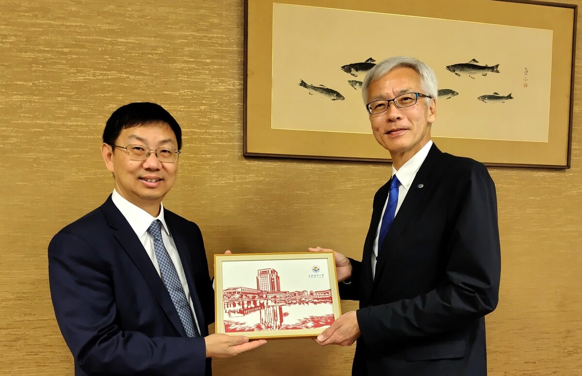 221225194728693 - 記念品交換.JPG