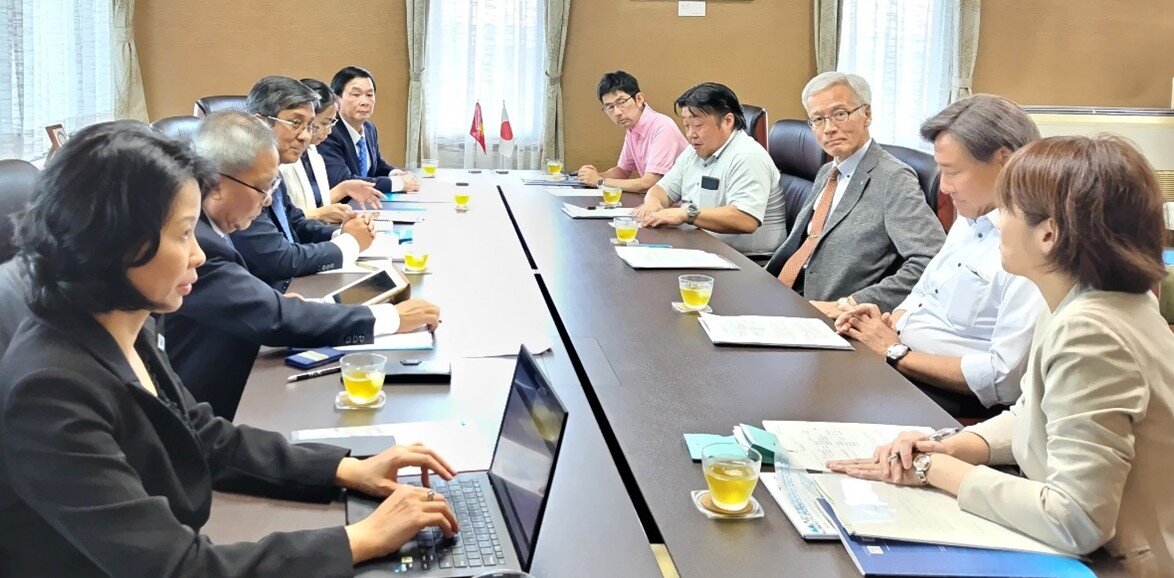 会談風景_HP用.jpg